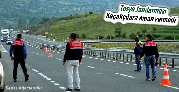 Tosya Jandarma Kaçak Kol Saati Yakaladı