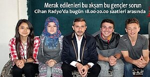Tosya Tiyatro Kulübü Oyuncuları Canlı Yayında Soruları Cevaplıyor