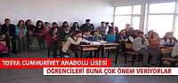 Tosya Cumhuriyet Anadolu Lisesi Öğrencileri