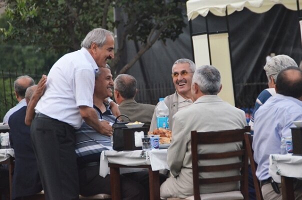 Tosya Belediyesi Muhtarlara ve STK'ya İftar Yemeği Verdi