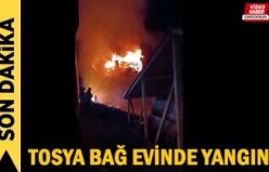 Tosya’da 2 Katlı Ev Tamamen Yandı