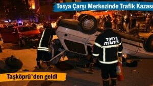 Tosya Çarşı Merkezinde Korkunç Trafik Kazası