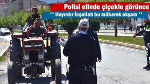 Tosya’da Protokol Beraat Kandilinde D-100 karayolunda sürücülere Gül Dağıttı